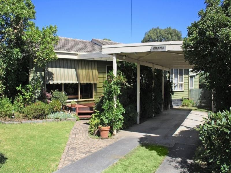 32 Simon Street, Blackburn North VIC 3130
