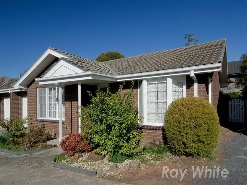 2/94 Main Street, Blackburn VIC 3130