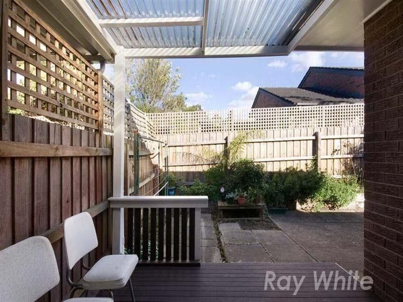 2/94 Main Street, Blackburn VIC 3130