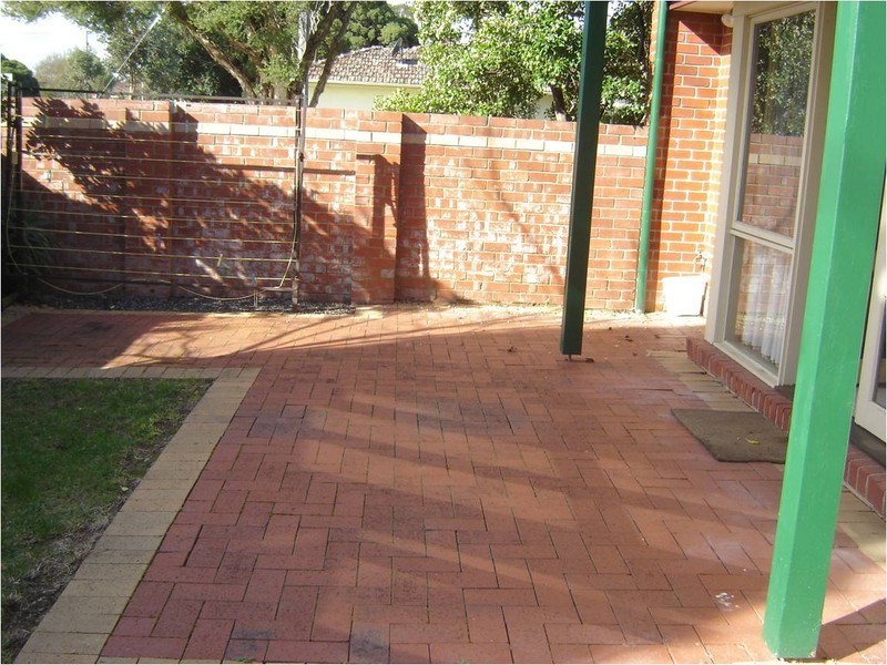 4 Branksome Grove, Blackburn South VIC 3130