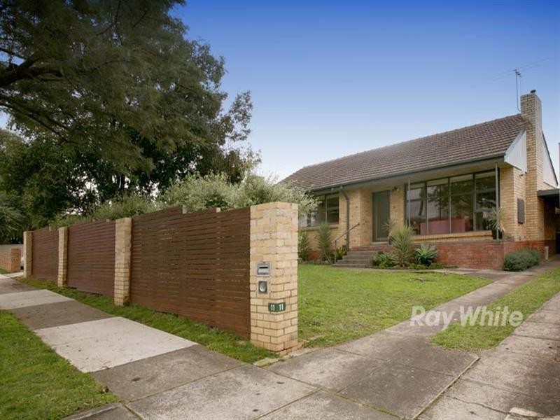 11 Ashmore Road, Forest Hill VIC 3131