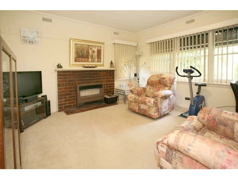 28 Burwood Avenue, Ringwood VIC 3134