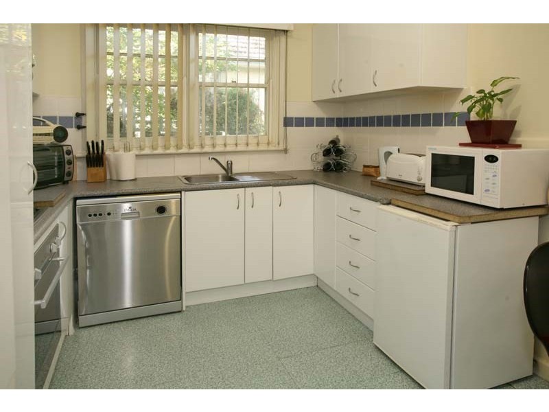 28 Burwood Avenue, Ringwood VIC 3134