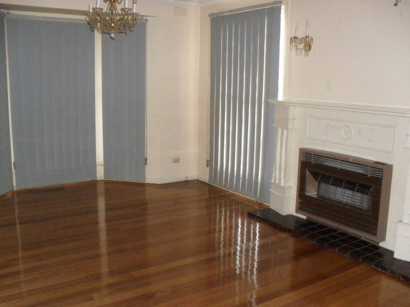 4 Blake Street, Blackburn North VIC 3130