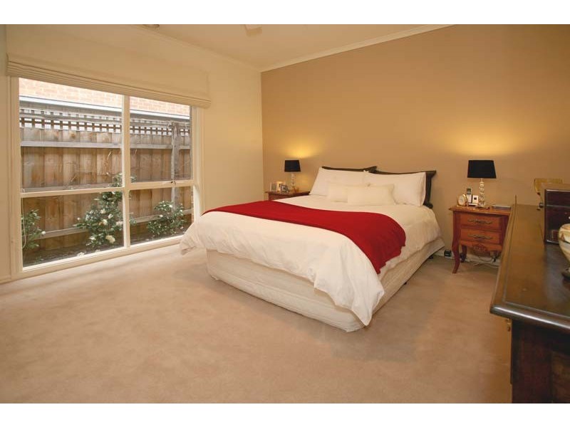 U4, 17 Milne Street, Mitcham VIC 3132