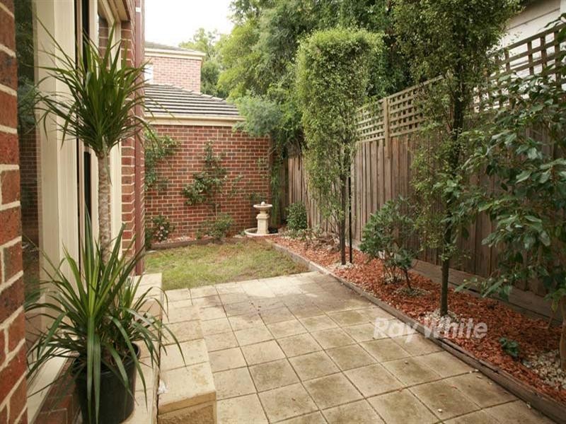 2/1 West Street, Nunawading VIC 3131
