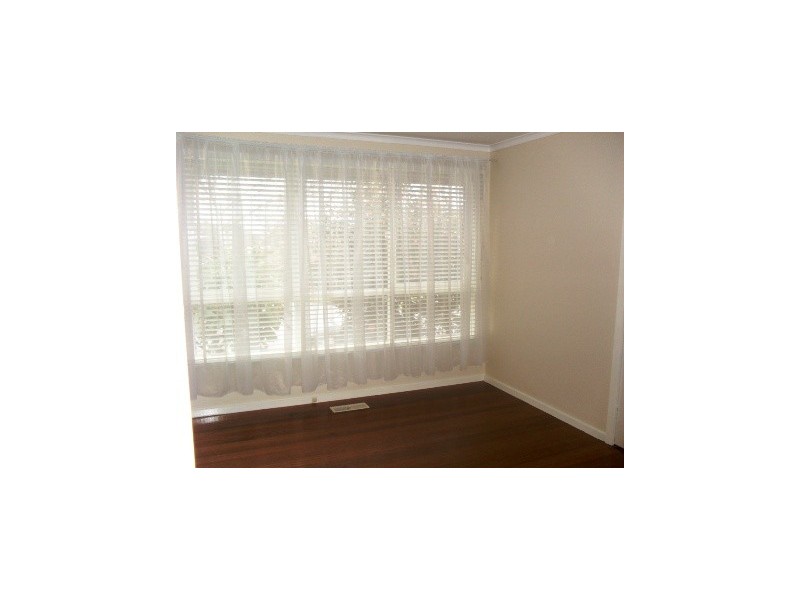 12 Bronwyn Court, Blackburn South VIC 3130