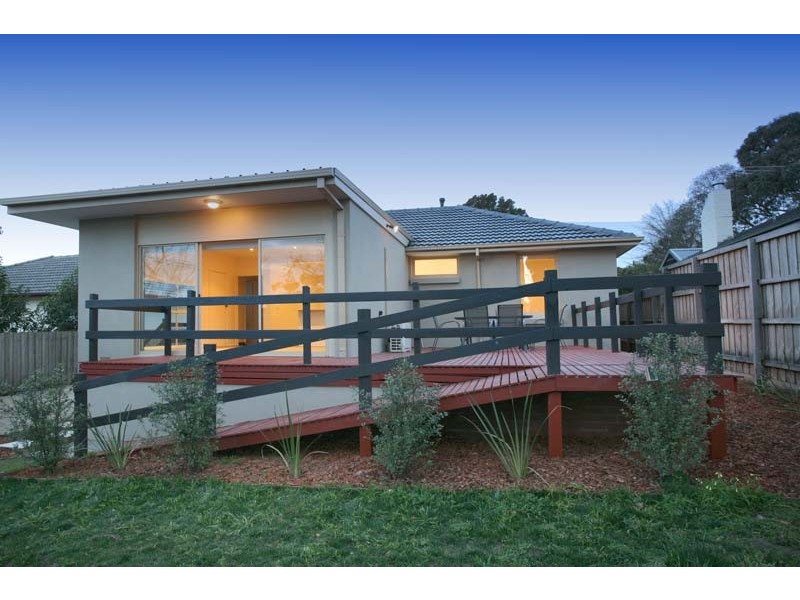 7 Romoly Drive, Forest Hill VIC 3131