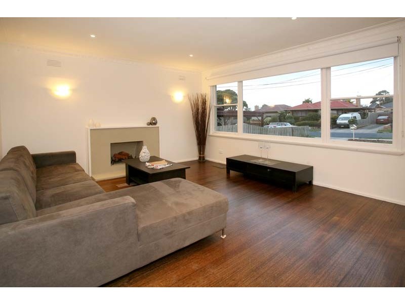 7 Romoly Drive, Forest Hill VIC 3131