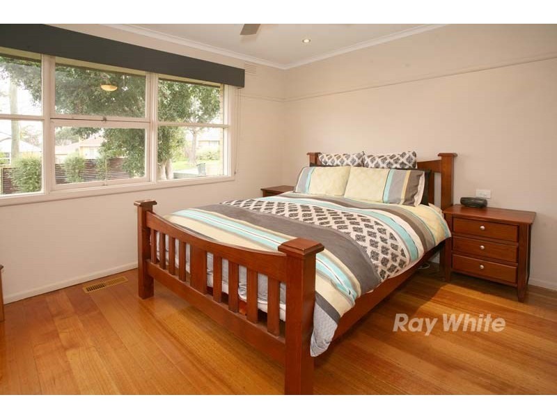 11 Ashmore Road, Forest Hill VIC 3131