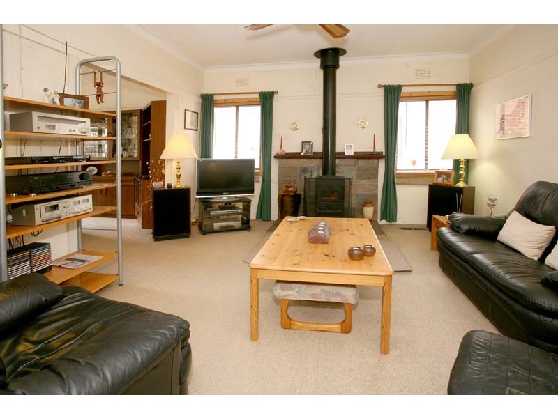 54 O’Shannessy Street, Nunawading VIC 3131