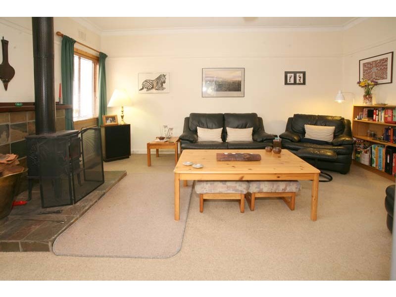 54 O’Shannessy Street, Nunawading VIC 3131