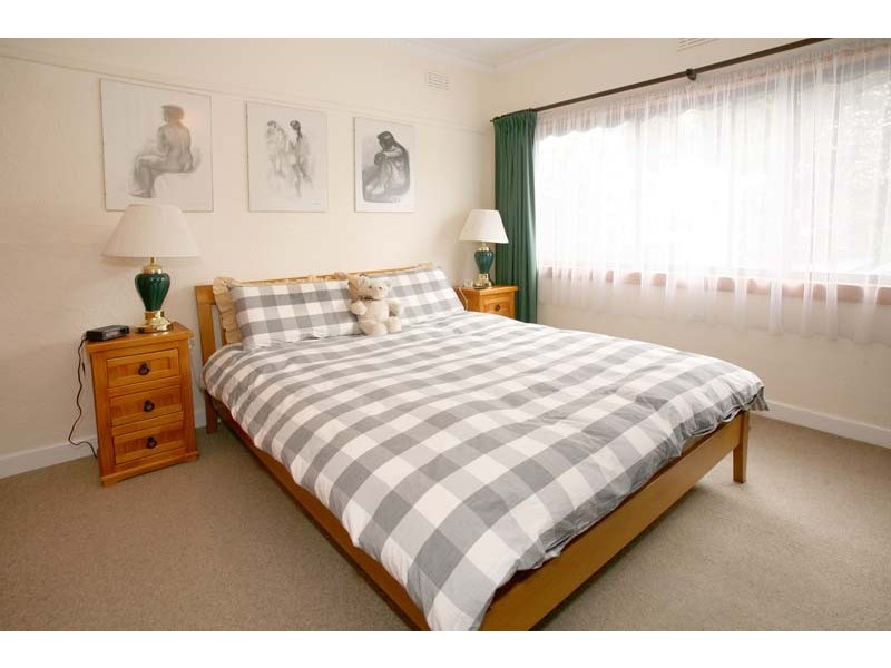 54 O’Shannessy Street, Nunawading VIC 3131