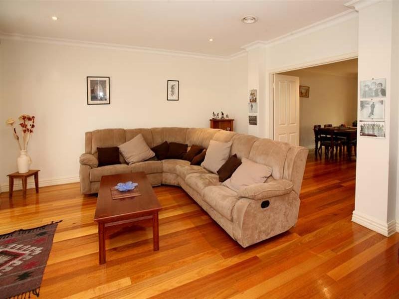 8 The Terrace, Blackburn VIC 3130