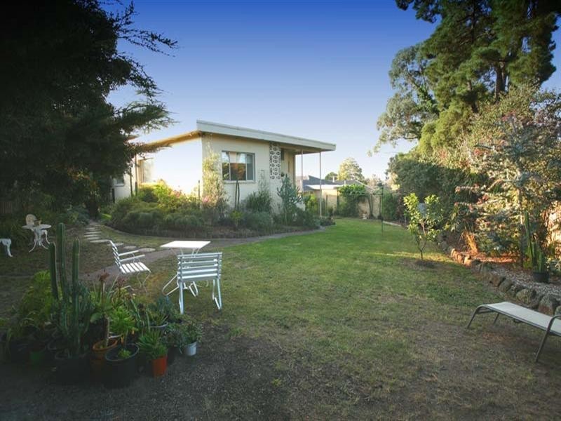 7 Alawara Court, Burwood East VIC 3151