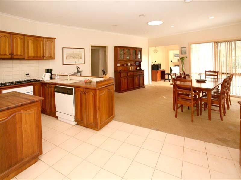 1 Sussex Street, Blackburn North VIC 3130