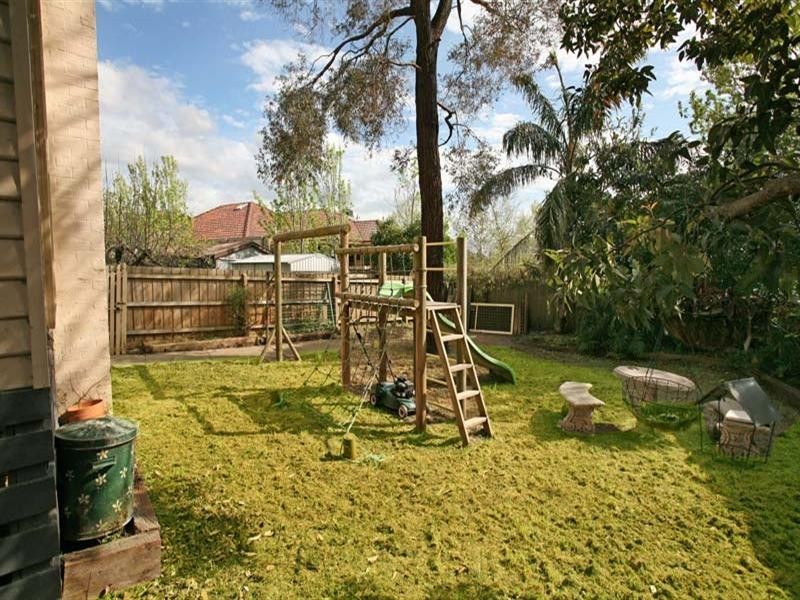 1 Sussex Street, Blackburn North VIC 3130