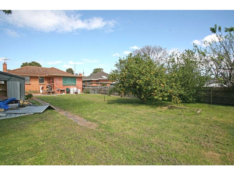 5 Norma Road, Forest Hill VIC 3131