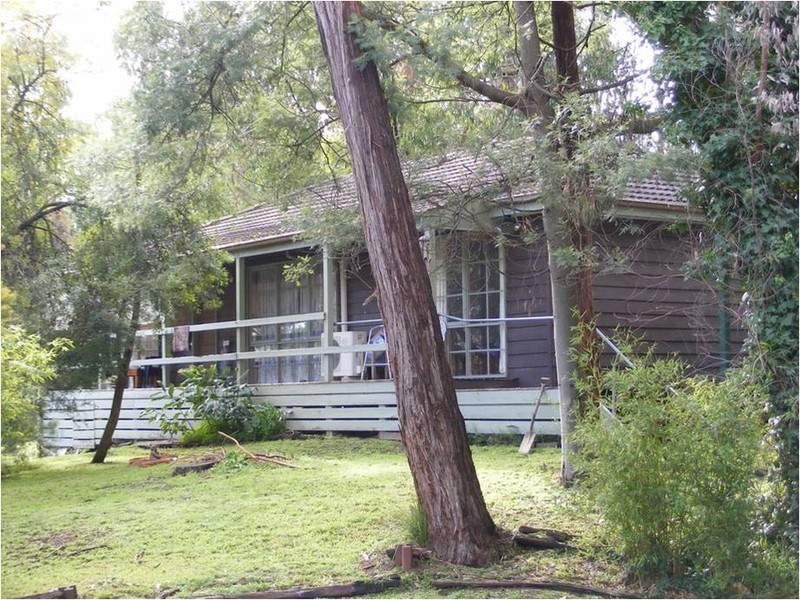 11 Mayo Court, Wandin North VIC 3139