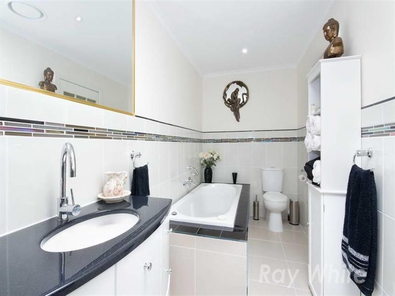 U3, 27 Park Close, Vermont VIC 3133