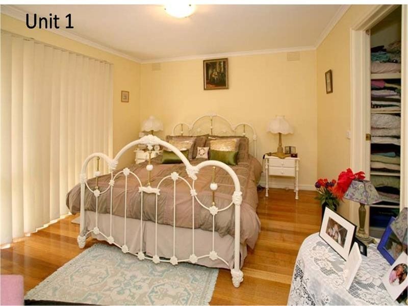 1/2 Page Street, Mitcham VIC 3132