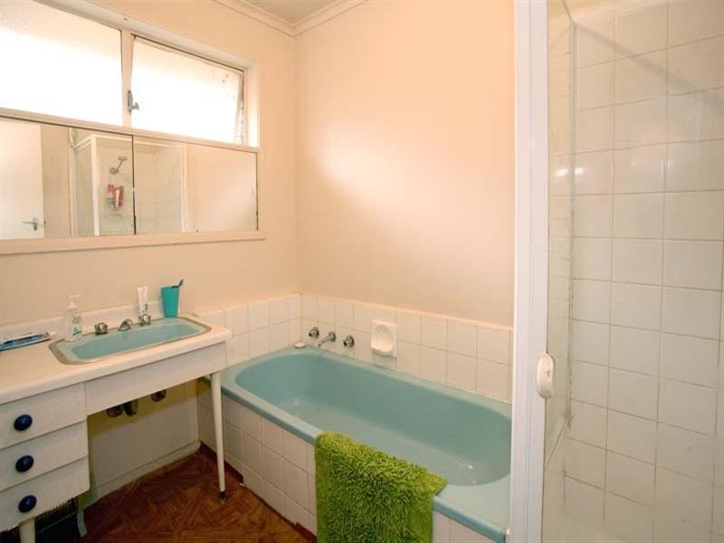 1 Jobert Court, Blackburn South VIC 3130