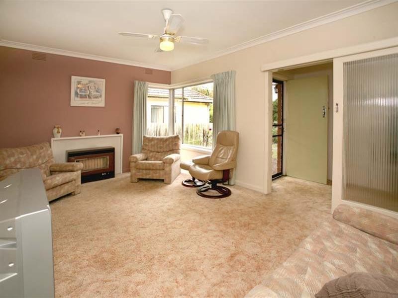 39 Cresswell Crescent, Mitcham VIC 3132