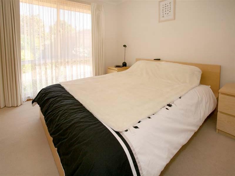 U4, 84-86 Roslyn Street, Burwood VIC 3125