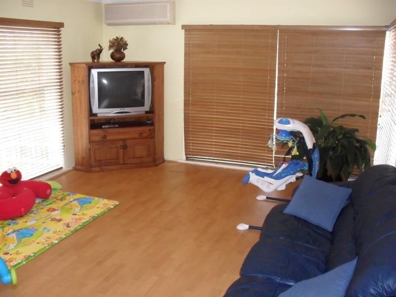 35A McCubbin Street, Burwood VIC 3125