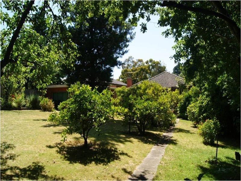 14 Frankcom Street, Blackburn VIC 3130