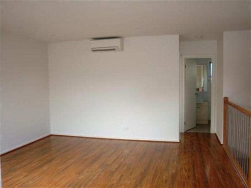 15/6 Rosamond Road, Footscray VIC 3011