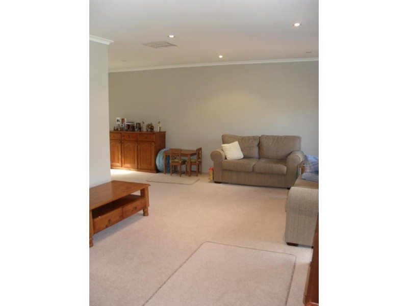 6 Cassinia Road, Templestowe Lower VIC 3107