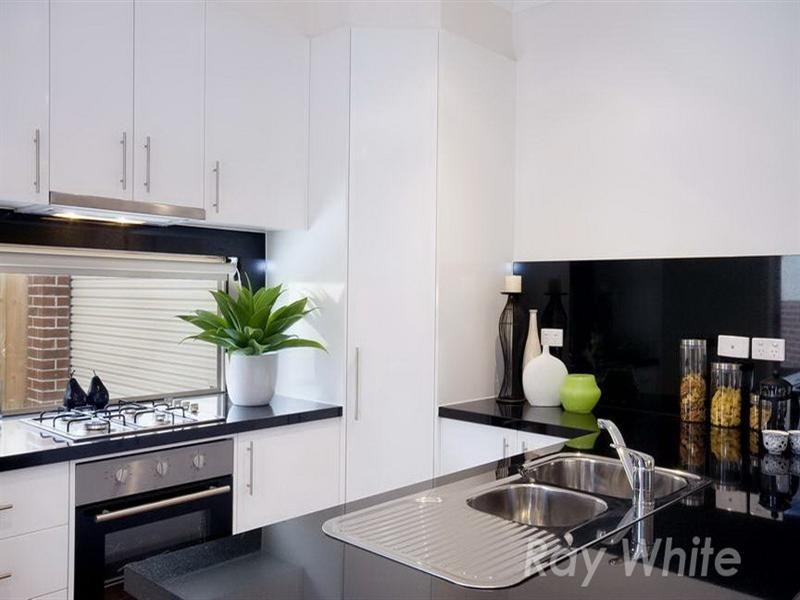 U3, 10a Donald Street, Blackburn South VIC 3130