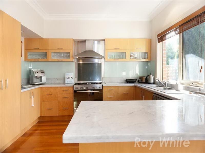 303 Hawthorn Road, Vermont South VIC 3133