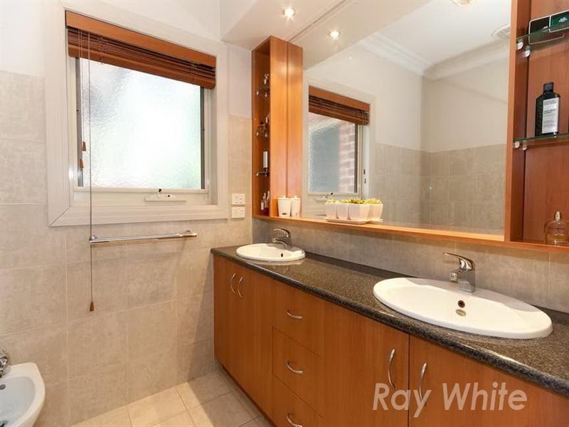 303 Hawthorn Road, Vermont South VIC 3133