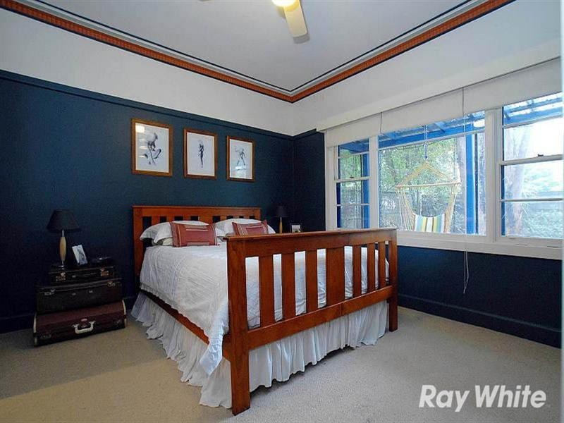 12 Almer Avenue, Blackburn VIC 3130