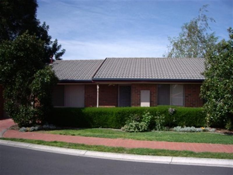 1 Heathcote Drive, Forest Hill VIC 3131