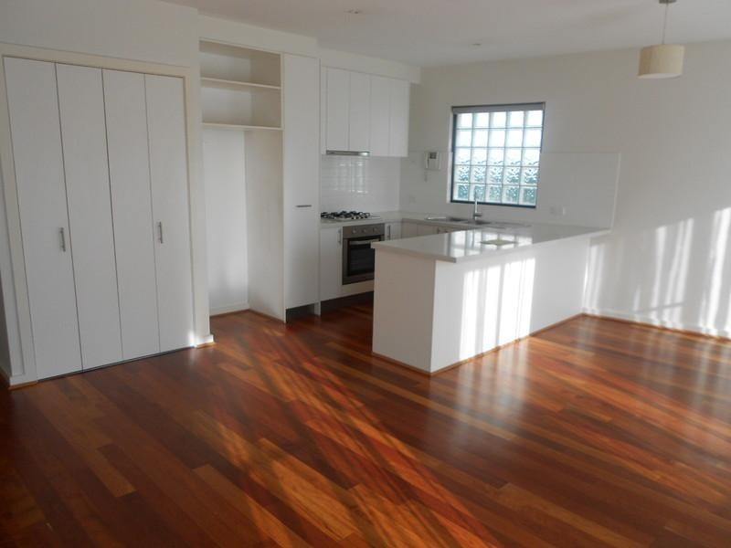 204/17 Station Street, Blackburn VIC 3130