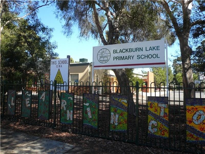 6a Wellington Avenue, Blackburn VIC 3130