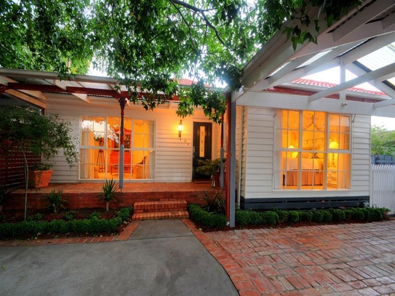 1/16 East India Avenue, Nunawading VIC 3131