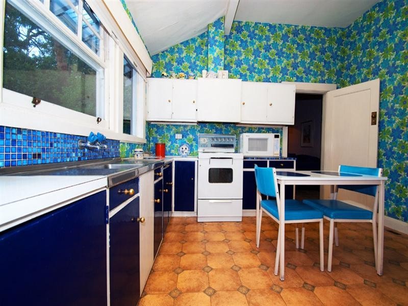 35 Glen Ebor Avenue, Blackburn VIC 3130