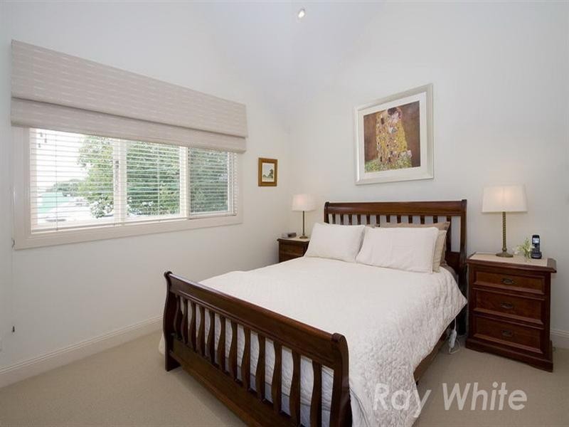 213A Mont Albert Road, Surrey Hills VIC 3127