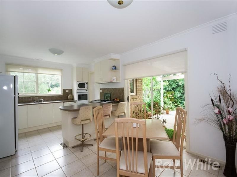 6 Janina Court, Vermont South VIC 3133