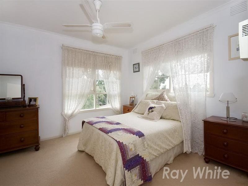 6 Janina Court, Vermont South VIC 3133