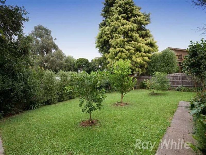 6 Janina Court, Vermont South VIC 3133