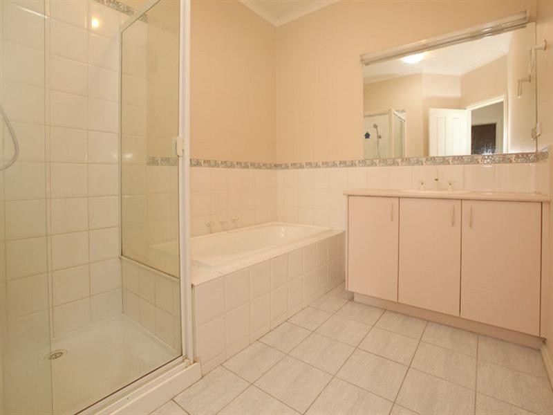 4 Kurrajong Way, Blackburn North VIC 3130