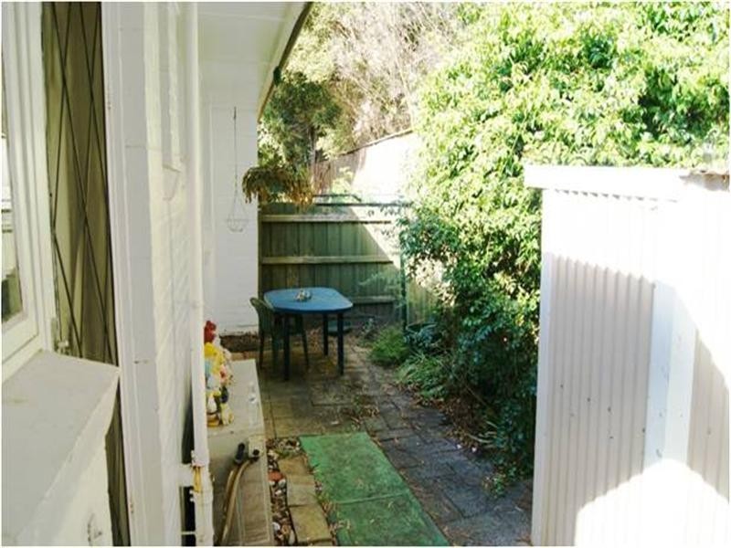 2/100 Main Street, Blackburn VIC 3130