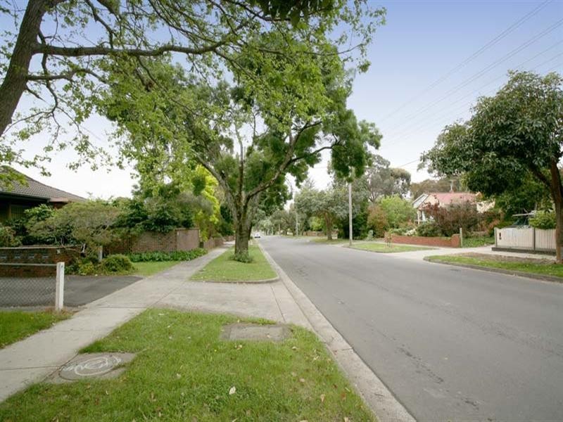 2/100 Main Street, Blackburn VIC 3130