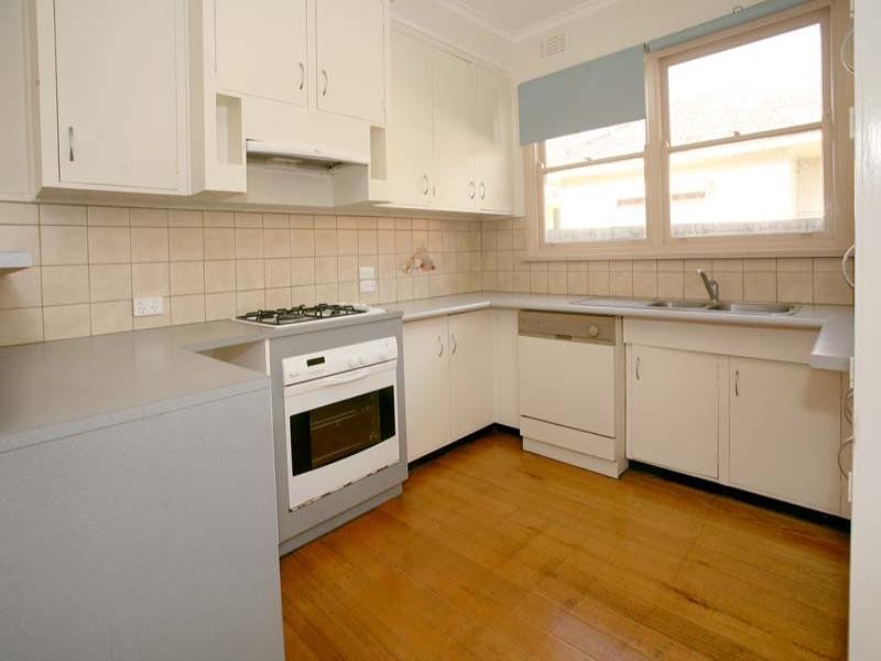 1/95 Station Street, Burwood VIC 3125