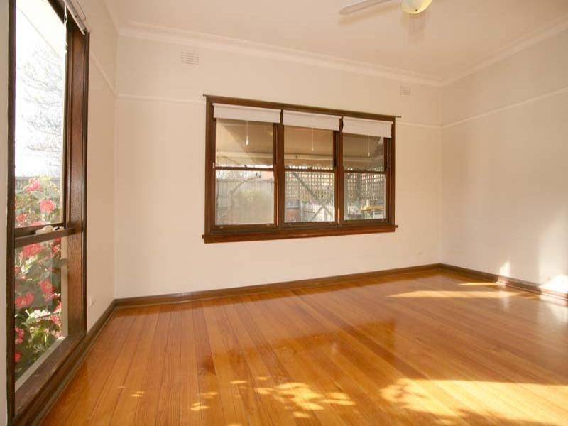 1/95 Station Street, Burwood VIC 3125